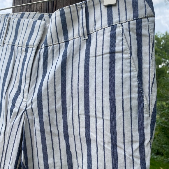 Ann Taylor LOFT White/Blue Stripped Pant Size US 2 - Picture 4 of 5